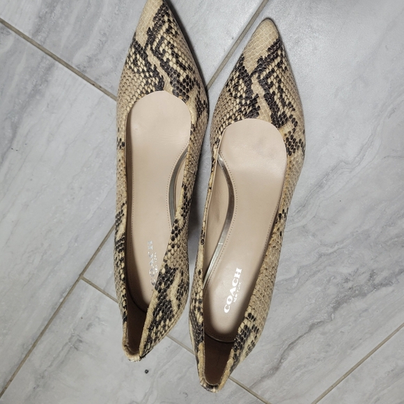 Coach Shoes - Coach Women's Coach New York High Heel Shoes Size 10 B